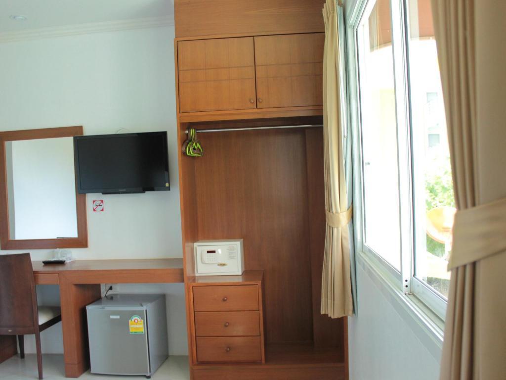 Hotel Sukcheewa Residencia Phuket Patong Habitación foto